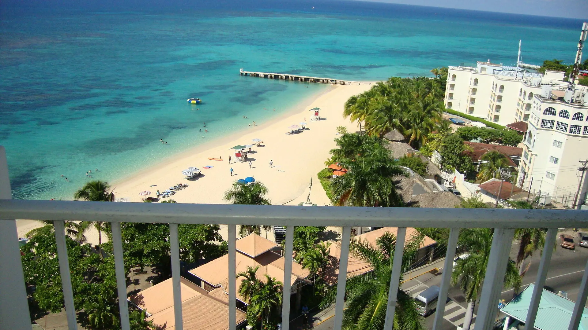 Sky Box Beach Suite At Montego Bay Club contacts